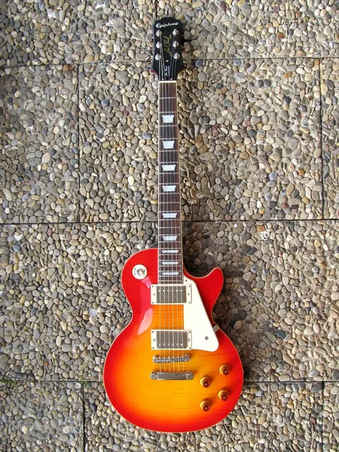 Martin D-28 Elvis Presley 175th Commemorative Dreadnaught #108