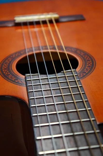 Consignment Roscoe LG 4 String Bass Natural Flame Maple