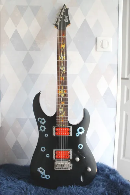 Lull FX Olympic Electric Guitar White w/Case