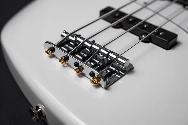 Music Man Caprice 4 String Bass Heritage Tobacco Rosewood