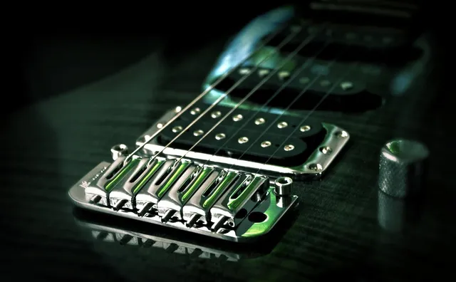 Fender American Ultra Stratocaster SSS Mocha Burst