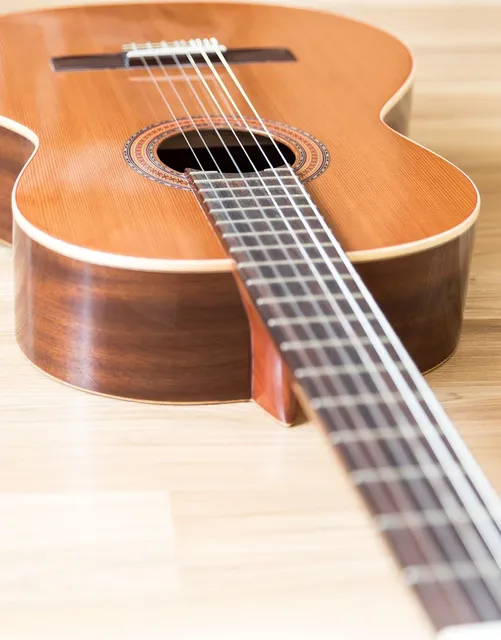 Gibson J-185 EC Jumbo Acoustic Natural w/Case 2001
