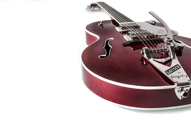 Gretsch Guitars G6122 1962 Chet Atkins Country Gentleman Electric Guitar w/Case